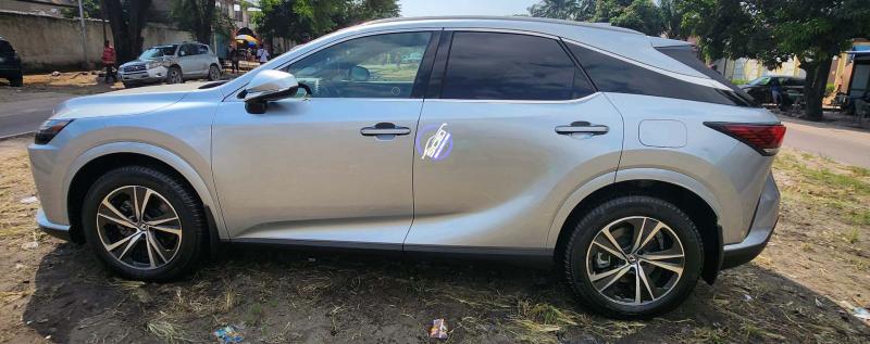 lexus 2025 essence hybrid RX350